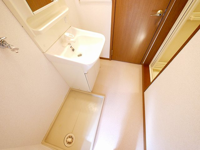 シャトーローリエＡの洗面所|使いやすい洗面所です
