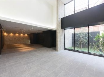 ルフォンプログレ滝野川のロビー