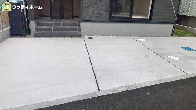 越谷市弥十郎　新築一戸建ての駐車場