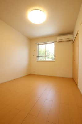 【寝室】 | アップヒルロジェ