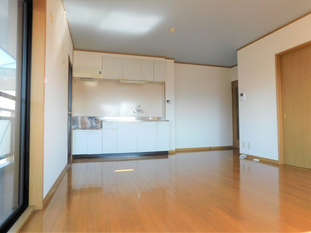 エスポワール2000の居間・リビング|別の部屋写真です