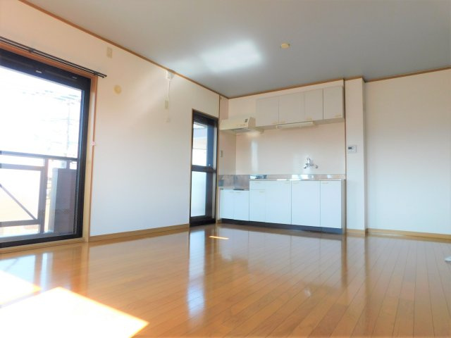 エスポワール2000の居間・リビング|別の部屋写真です