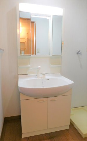 エスポワール2000の洗面所|忙しい朝には欠かせない洗面所です