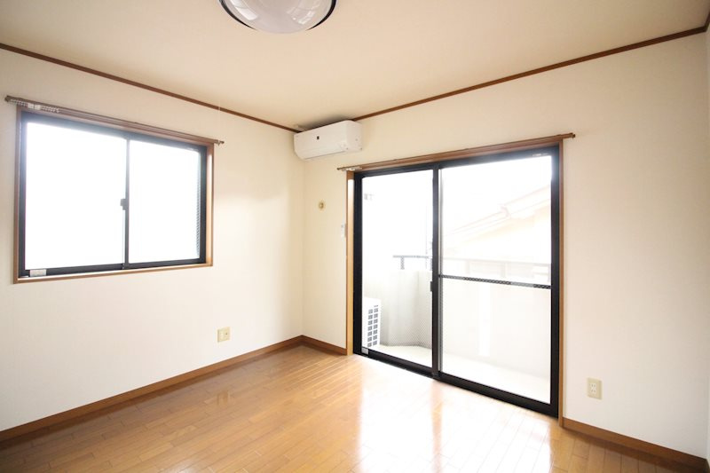 R-1 TOKURAの居間・リビング