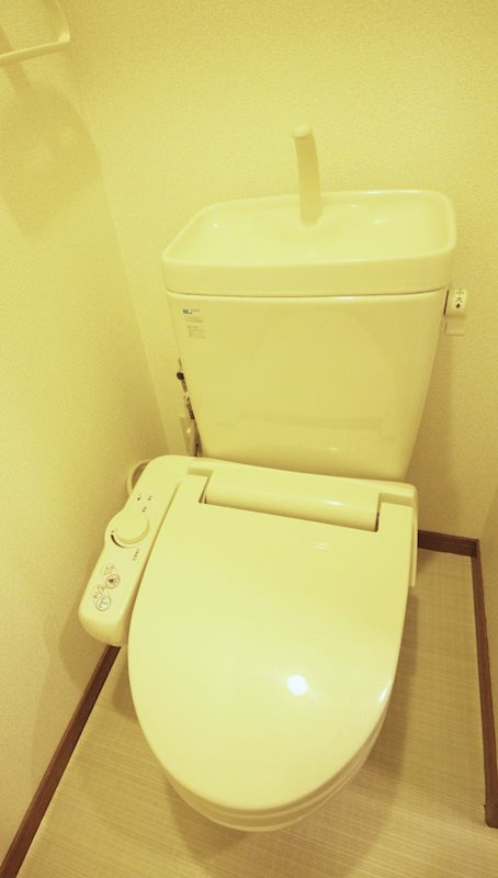 R-1 TOKURAのトイレ