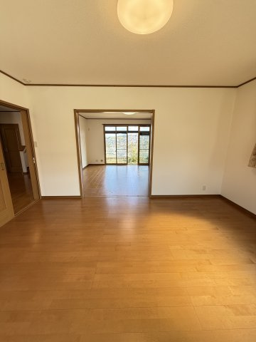 泉南市新家・中古戸建・90117の居間・リビング