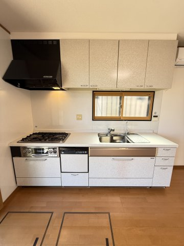 泉南市新家・中古戸建・90117のキッチン