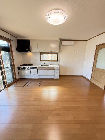 泉南市新家・中古戸建・90117の居間・リビング