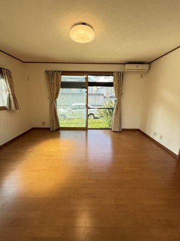 泉南市新家・中古戸建・90117の居間・リビング