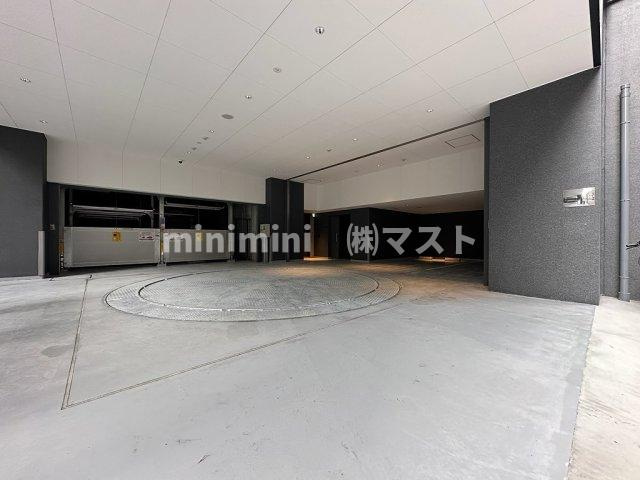 ルフォンプログレ堺筋本町タワーレジデンスの駐車場
