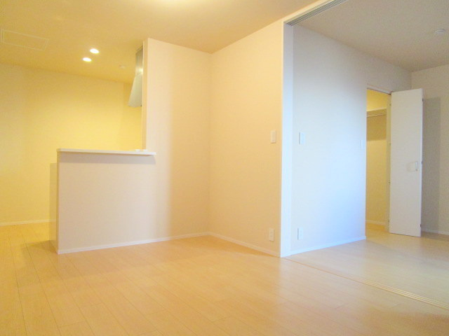 ＰＲＩＭＥ　ＣＯＡＳＴ　プライムコーストの居間・リビング|★リビング★オールフローリング★別号室参考資料★