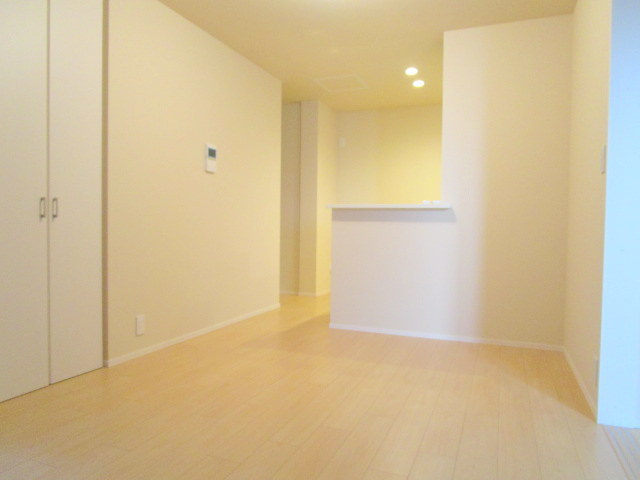 ＰＲＩＭＥ　ＣＯＡＳＴ　プライムコーストの居間・リビング|★リビング★オールフローリング★別号室参考資料★