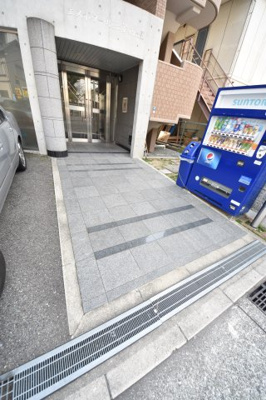 【エントランス】 | エスポワール三宮パート2