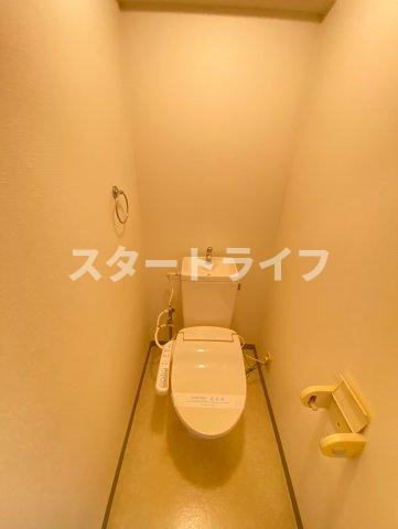 大阪市東淀川区東中島１丁目の賃貸マンションのトイレ