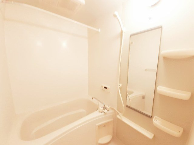 ハーモニーＡの浴室