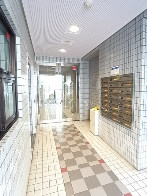 神戸市中央区筒井町３丁目の賃貸マンションのロビー