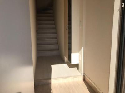 【玄関】 | アルツァーレ | 玄関