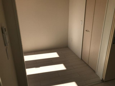 【内装】 | アルツァーレ | 室内