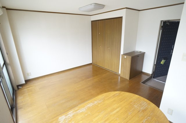 クレスト旭ケ丘の居間・リビング