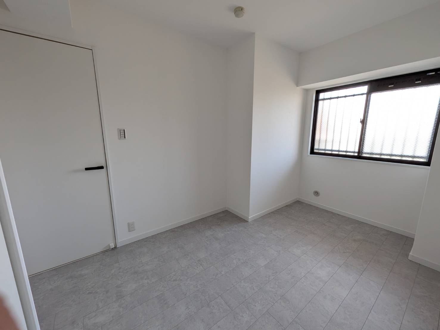 ルモン星田2番館４階の洋室|明るい洋室です