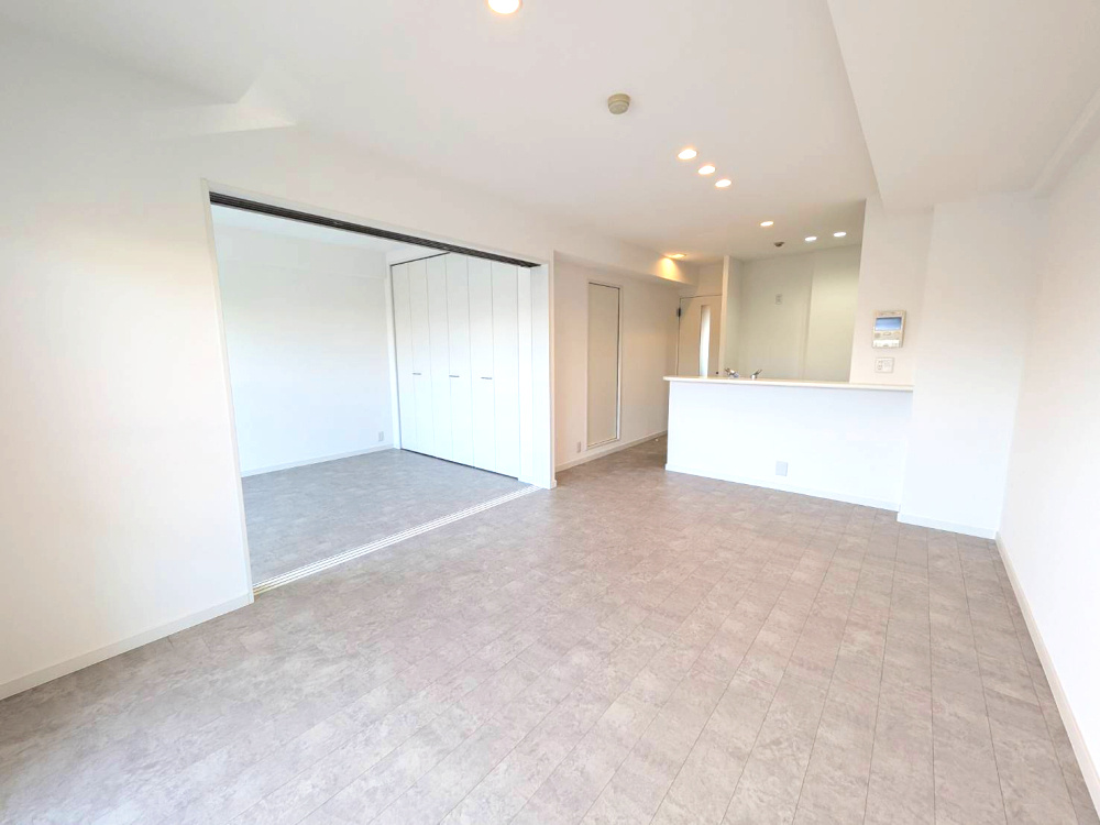 ルモン星田2番館４階の居間・リビング|居間です