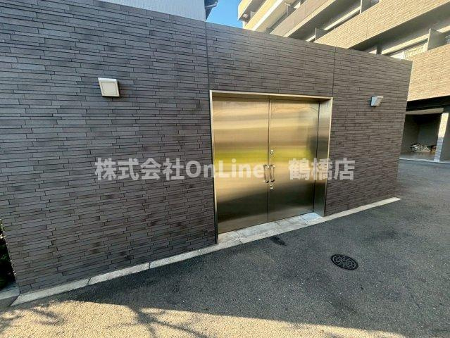 アドバンス大阪バレンシアの周辺