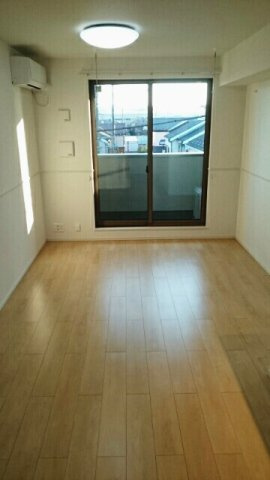 アーバンライフ・ハヤの居間・リビング