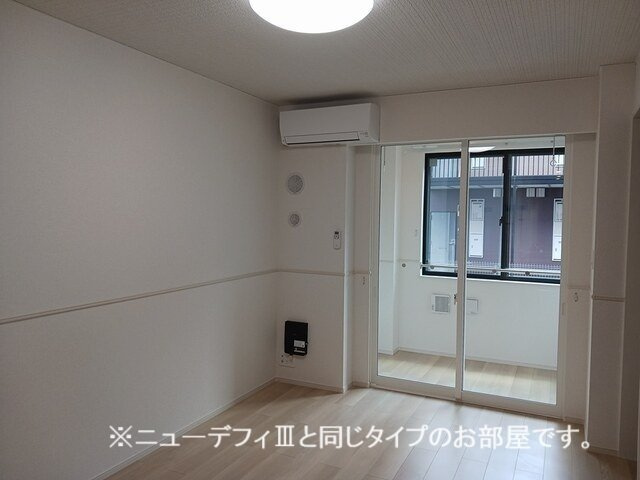 ヒカルサ西大宮の居間・リビング