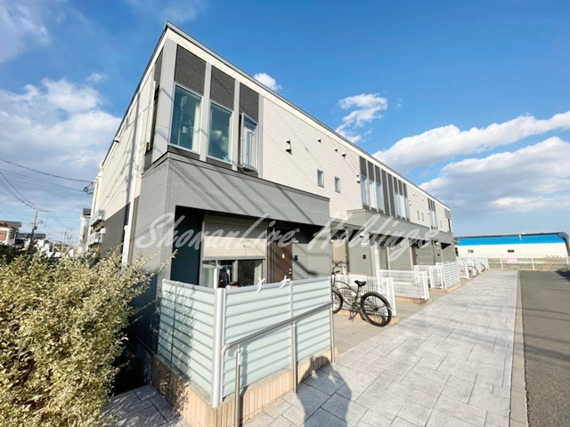 ブリスガーデンⅠの外観|築8年のきれいな物件