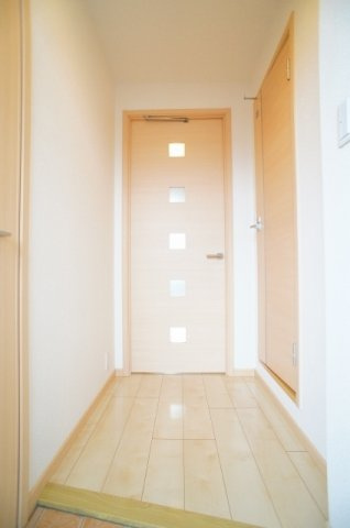 ロイヤル　マムの玄関