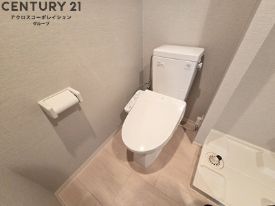 温水洗浄便座付きのトイレです！