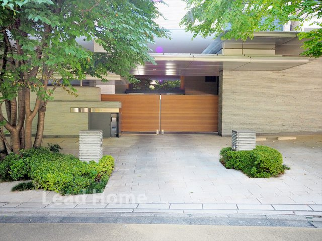 【エントランス】 | ブリスベージュ神宮前