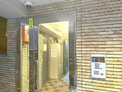 ヴェルテクス池袋のエントランス