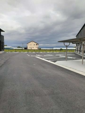 アミティエ鵜池　１号館の駐車場