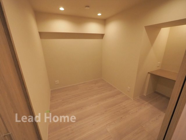 【洋室】 | 南平台マンション