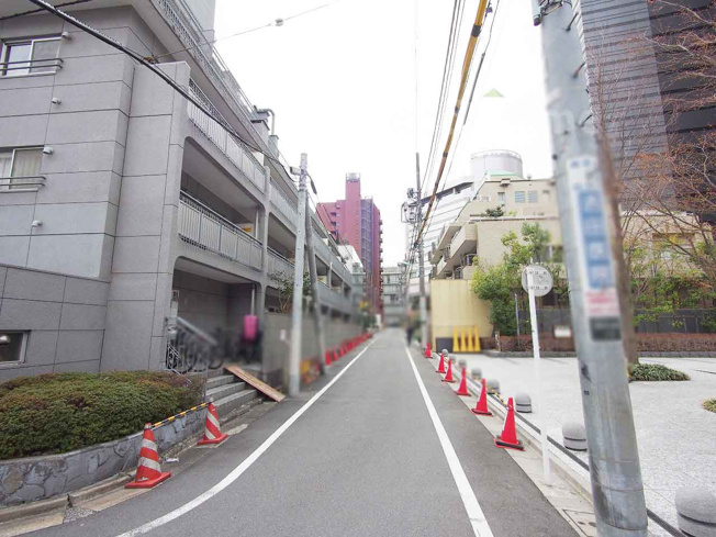 【その他】 | 南平台マンション | 前面道路
