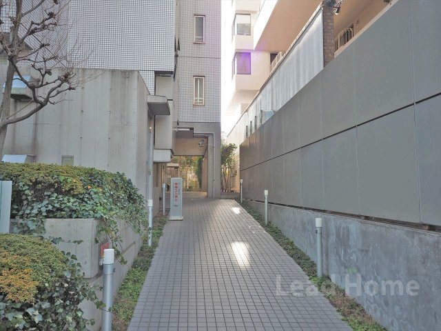 【エントランス】 | 渋谷常盤松ハウス