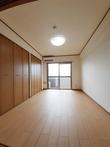 レルベ保田窪の内装