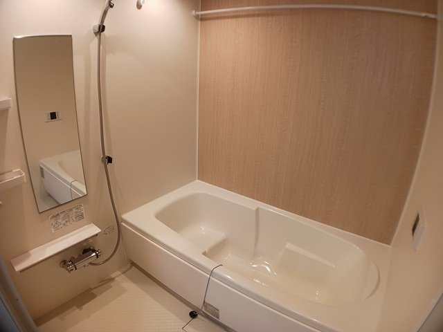 ビリーブＢの浴室