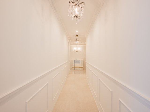 【その他】 | 青山パークタワー | 室内廊下部分