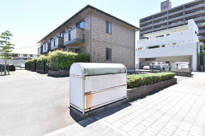 コウジィーコート前川Ⅱ A棟のその他|ゴミ庫