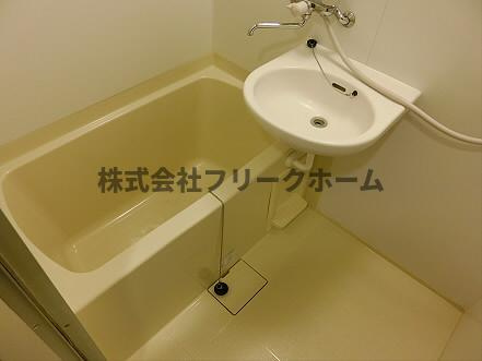 ブルースカイの浴室