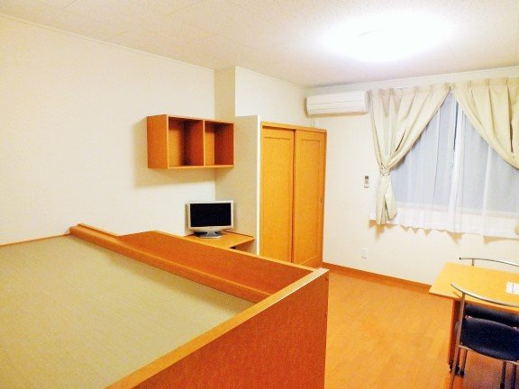 レオパレス昴の居間・リビング|家具家電付き