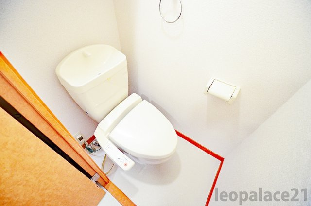 レオパレス昴のその他|バストイレ別、浴室乾燥機付き