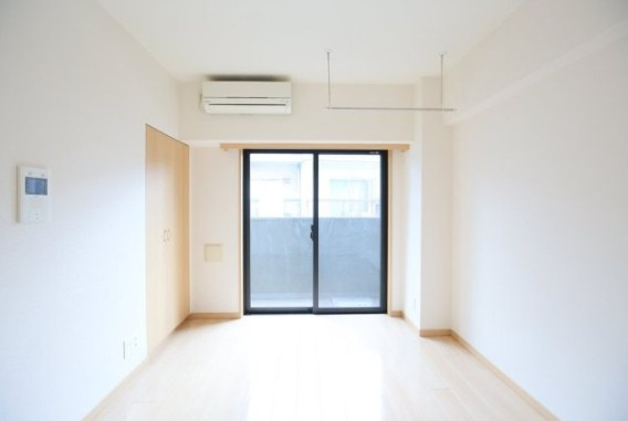 中野区丸山２丁目の賃貸マンションの居間・リビング