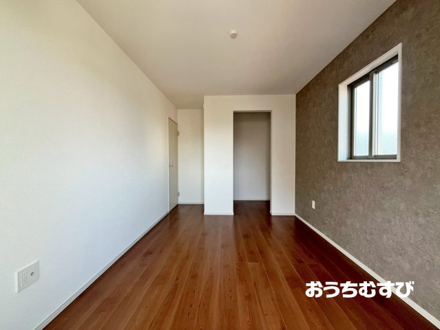 守山区鳥羽見3期(全1棟)の洋室