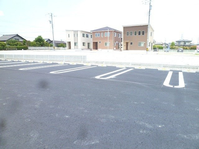 アニージョ・輪の駐車場