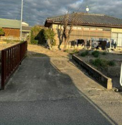 太田市高瀬町　売地の前面道路含む現地写真