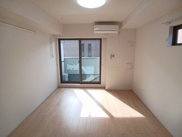 プリムール栄生の内装