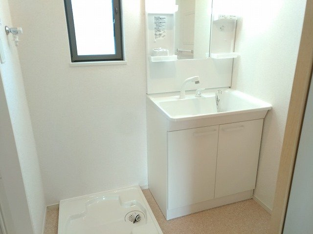 ウエストコート赤城の洗面所